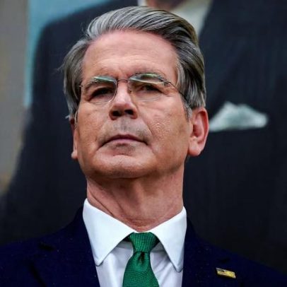 Bessent do Tesouro diz que Irã enfrenta momento precário e economia em apuros