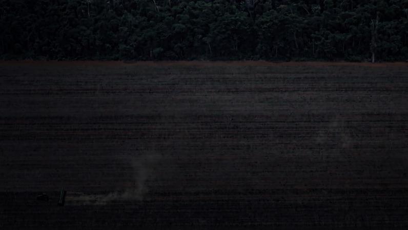Deforestation in Mato Grosso state. Image © Paulo Pereira/Greenpeace.