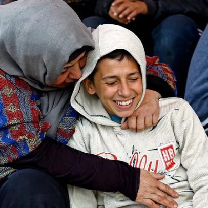 Disparo israelense mata cinco palestinos enquanto Trump busca acordo de Gaza