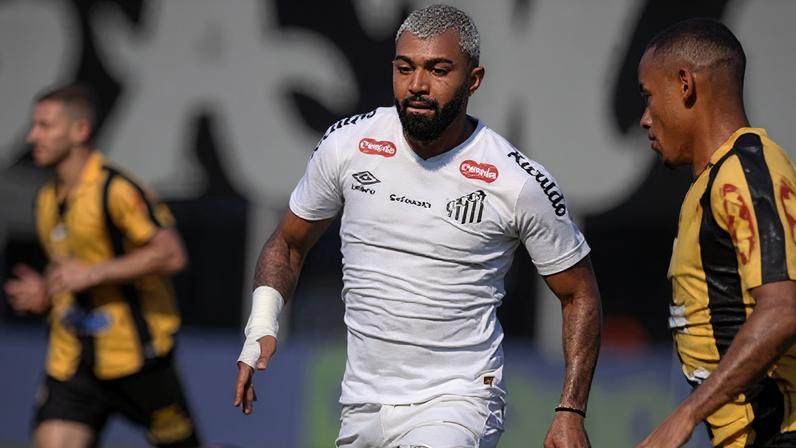 Gabigol faz primeiro gol em reestreia pelo Santos