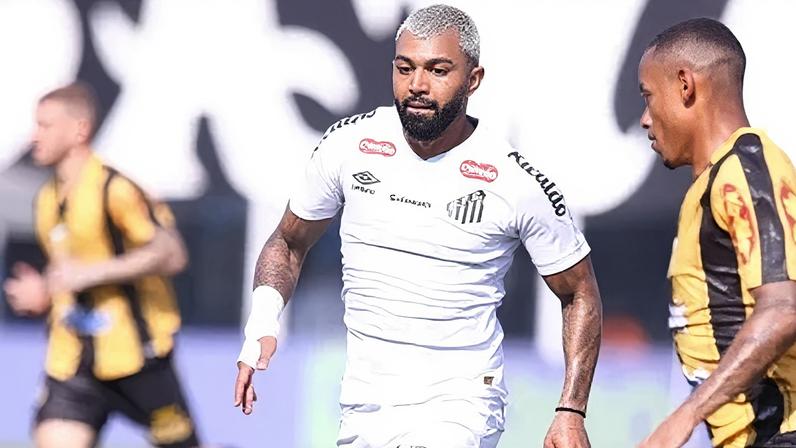Gabigol faz primeiro gol em reestreia pelo Santos