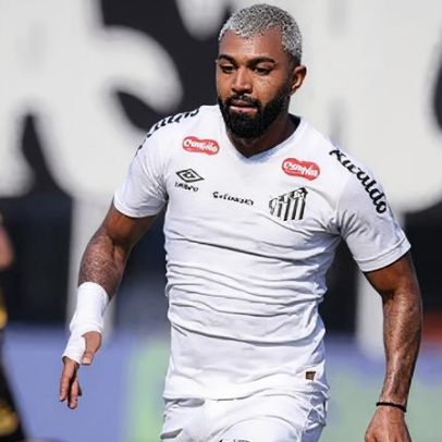 Gabigol marca gol na reestreia pelo Santos
