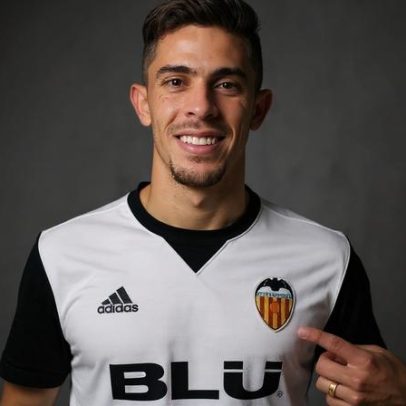 Corinthians negocia com Gabriel Paulista e aguarda fim do transfer ban