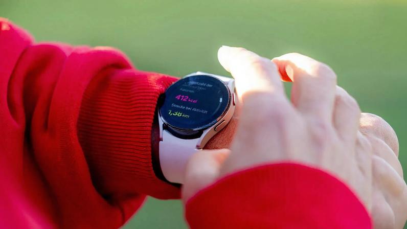Apps de treino de força em smartwatches aumentam a eficiência dos exercícios