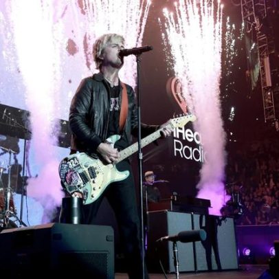 Green Day apoia manifestantes anti-ICE em Minneapolis e critica Stephen Miller