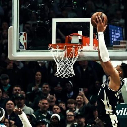 Giannis Antetokounmpo lidera Bucks e marca história na NBA