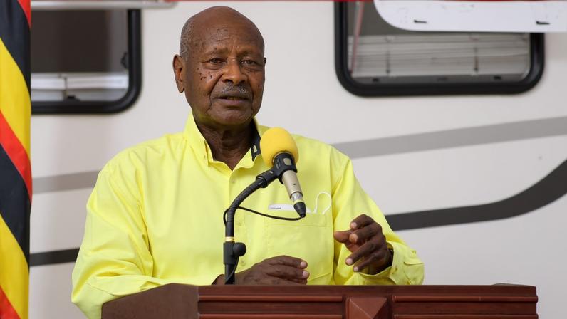 Uganda ordena que duas ONGs de direitos interrompam atividades antes da eleição