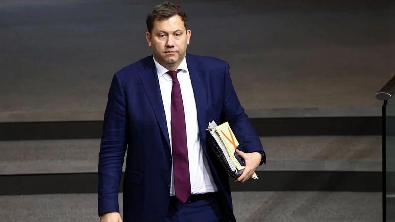 German parliament votes on a contentious pensions package