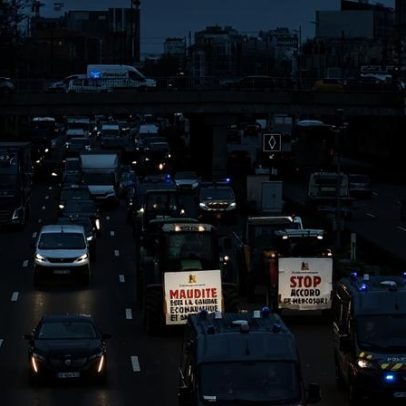 Partidos de oposição na França tentam derrubar governo por Mercosul