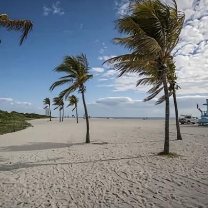 Praia de nudismo mais popular dos EUA fica em Miami