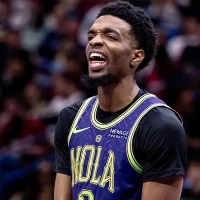 Pistons lideram negociação por Herb Jones