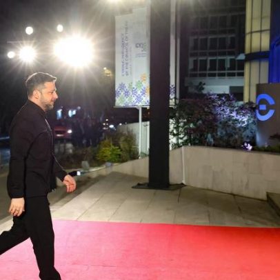 Zelenskiy ainda não decidiu sobre visita a Davos, afirma oficial