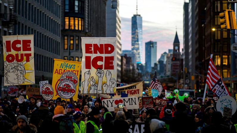 People take part in a protest in solidarity with Minneapolis and against U.S. President Donald Trump and U.S. Immigration and Customs Enforcement (ICE), in New York City, U.S., January 23, 2026. REUTERS/Eduardo Munoz/File Photo
