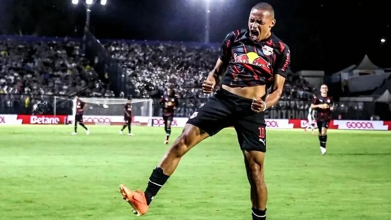 Jhon Jhon em ação pelo RB Bragantino (Foto: Arquivo pessoal)