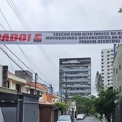 Moradores de SP colocam faixa alertando sobre alto índice de assaltos