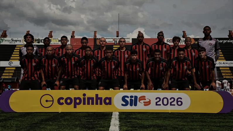 Jogadores do Vitória reunidos antes da estreia na Copinha (Foto: Eduardo Oliveira / @md_photos07)