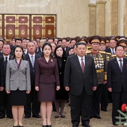Filha de Kim Jong Un faz visita pública ao mausoléu estatal