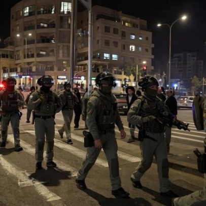 Jovem morre após ônibus atropelar manifestantes ultraortodoxos em Jerusalém