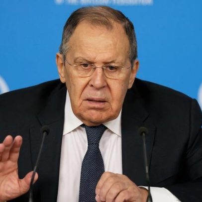 Rússia não tem contatos específicos com EUA sobre tratado nuclear que vence