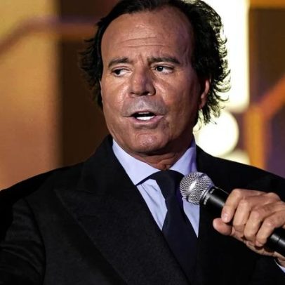 Ex-funcionárias acusam Julio Iglesias de supostas agressões sexuais