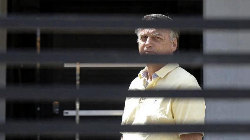 O ex-presidente Jair Bolsonaro, em prisão domiciliar, em 3 de setembro de 2025. Foto: Sergio Lima/AFP