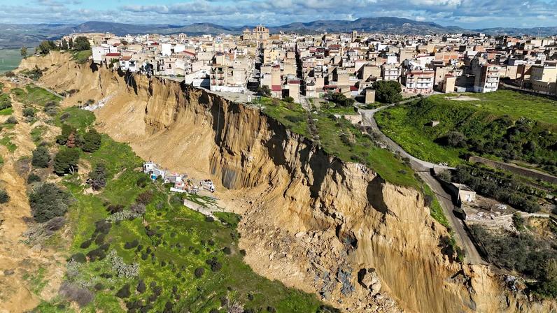 Landslide leaves Sicilian town off cliff edge after bad weather