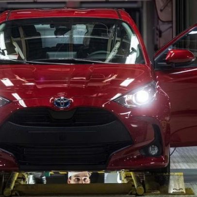 Toyota registra recorde de vendas e mantém liderança global mesmo com tarifas