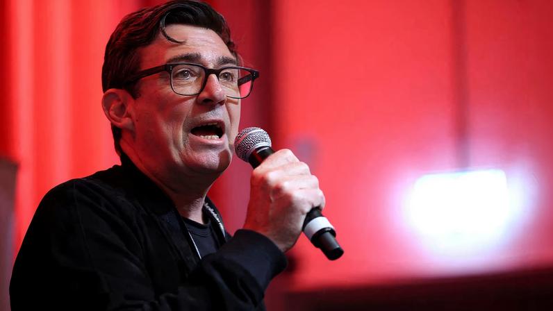 Andy Burnham, mayor of Greater Manchester speaks at a fringe meeting during the Britain's Labour Party's annual conference in Liverpool, Britain, September 28, 2025. REUTERS/Phil Noble/File Photo