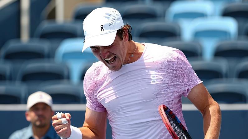 João Fonseca vibra em Cincinnati, um dos Masters onde teve a melhor campanha até aqui (Divulgação)