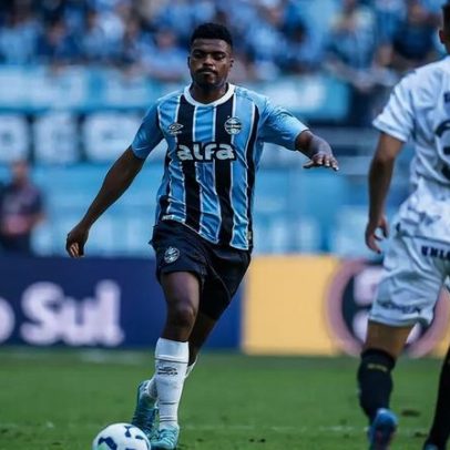 Grêmio encerra vínculo com zagueiro reserva