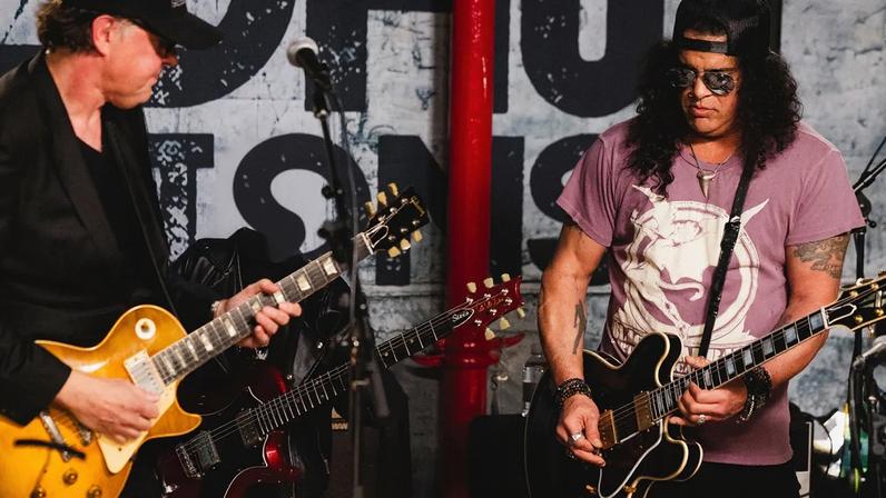 Slash, Joe Bonamassa Take Things 'Farther Up the Road' in Bluesy Jam