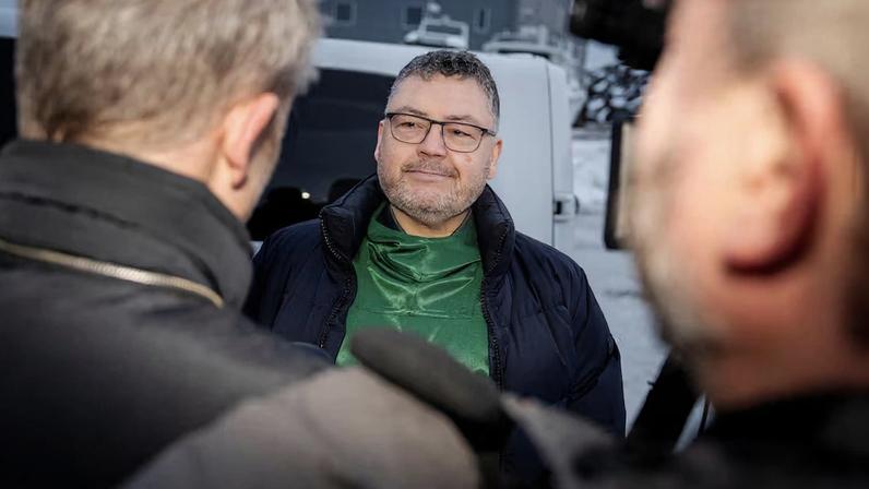 Greenland party leaders arrive for the final party leader debate at KNR