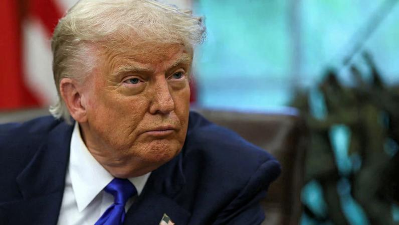 Trump afirma que países que fazem negócios com o Irã enfrentam tarifa de 25%