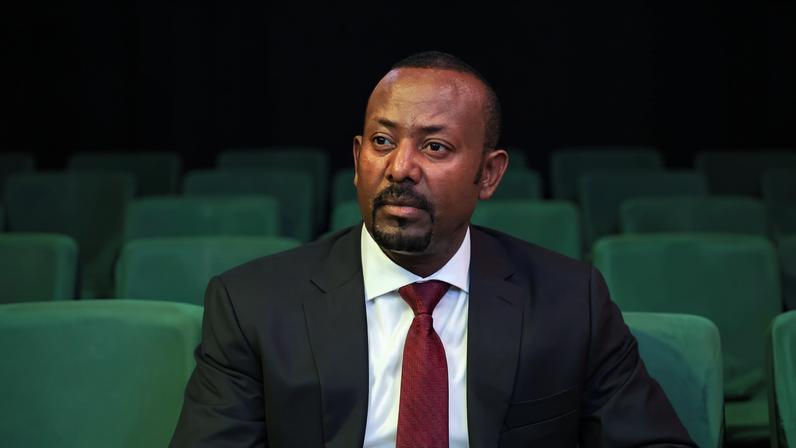 Etiópia acusa Eritreia de armar rebeldes em escalada de tensões