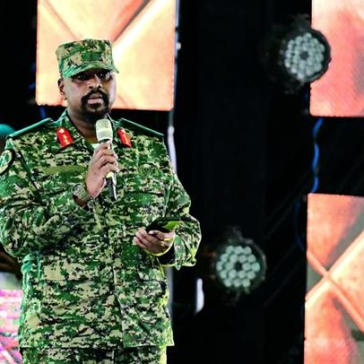 O filho de Museveni intensifica o controle sobre o futuro de Uganda