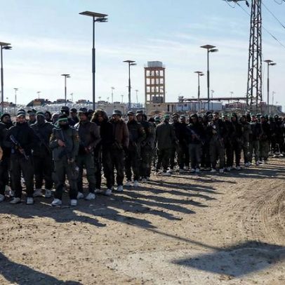 Iraque diz que processará detidos do ISIS transferidos da Síria