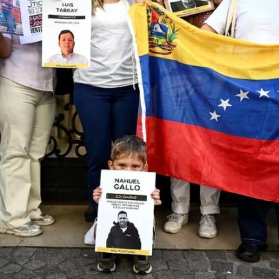 Famílias de presos argentinos na Venezuela pedem intervenção do Vaticano