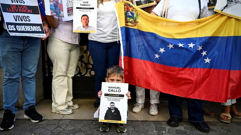 Families of Venezuelan prisoners appeal to Argentine church for Vatican intervention, in Buenos Aires