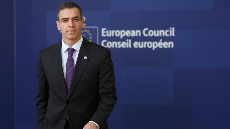 Spain's Prime Minister Pedro Sanchez arrives at a European Union leaders' summit in Brussels, Belgium, December 18, 2025. REUTERS/Yves Herman