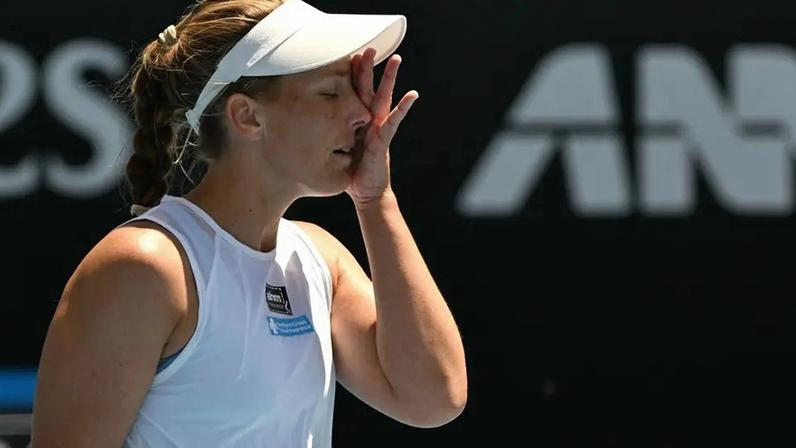 Laura Siegemund durante partida no Australian Open (Foto: Paul Crock / AFP)