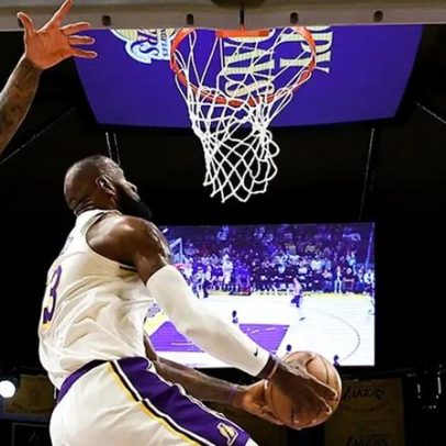Agente de LeBron James teve conversas reais de troca