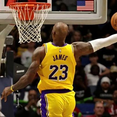 LeBron lidera Lakers e derrota Pelicans