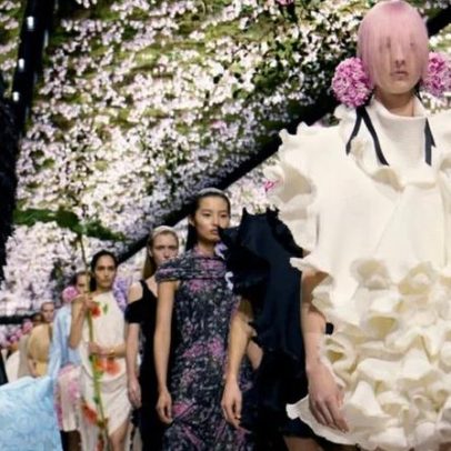 Jonathan Anderson estreia na alta-costura da Dior com 10 fatos principais