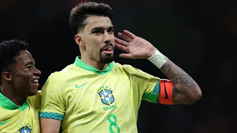 Lucas Paquetá negocia retorno ao Flamengo (Foto: Rafael Ribeiro/CBF)