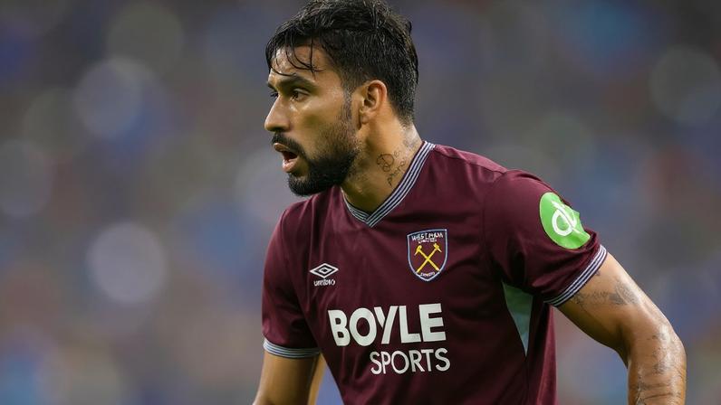 Lucas Paquetá, ex-Flamengo, em ação pelo West Ham durante amistoso contra o Everton (Foto: Patrick McDermott/AFP)