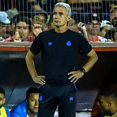 Luís Castro evita comentar Gre-Nal após vitória do time reserva do Grêmio