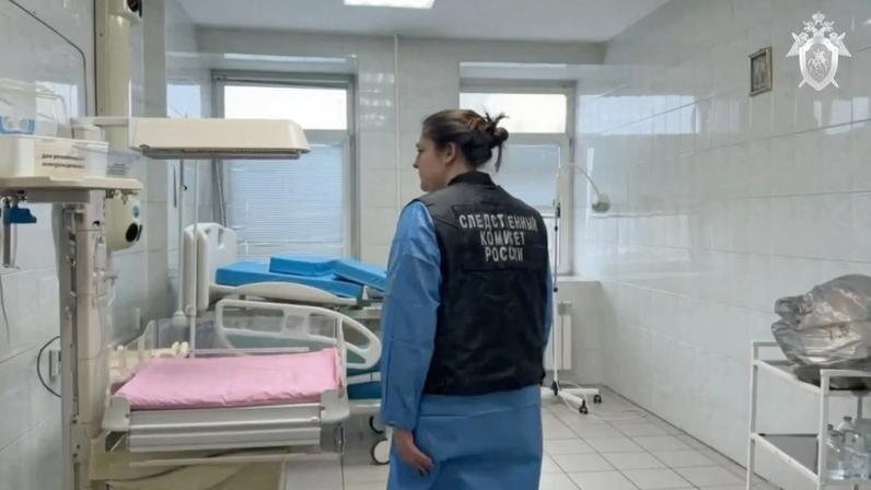Rússia prende médicos de elite em hospital da Sibéria após morte de nove bebês