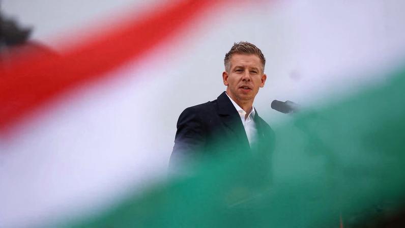 Peter Magyar, leader of the opposition TISZA party, delivers a speech to mark the 69th anniversary of the Hungarian Uprising of 1956, in Budapest, Hungary, October 23, 2025. REUTERS/Bernadett Szabo/File Photo