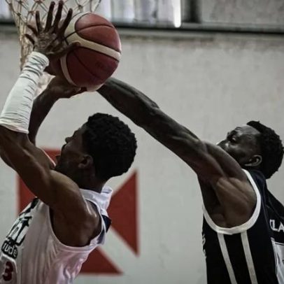 Corinthians vence Vasco em São Januário e se reabilita no NBB