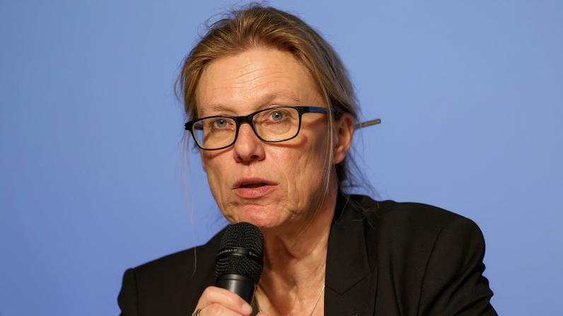 Suíço diz que velas de fonte podem ter iniciado incêndio em Crans-Montana